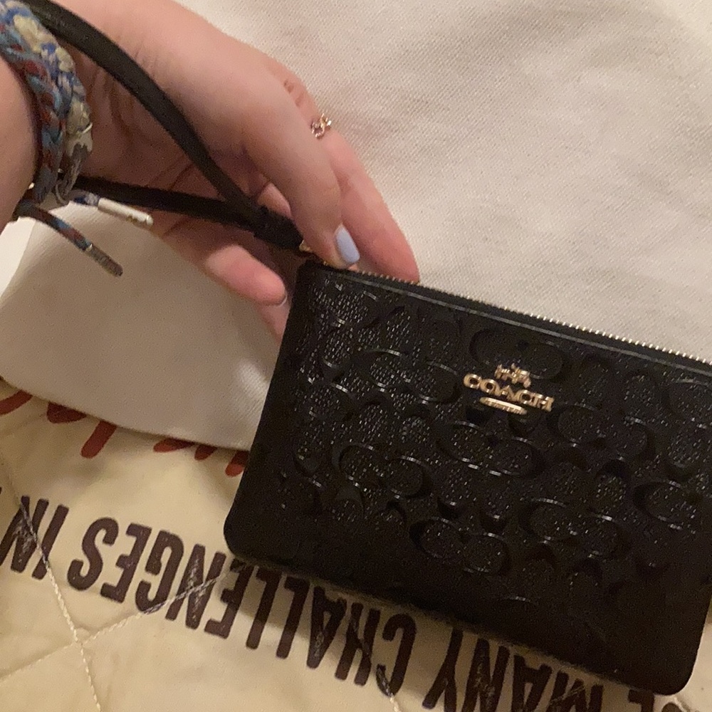 Coach black leather wrist wallet - Picture 4 of 8